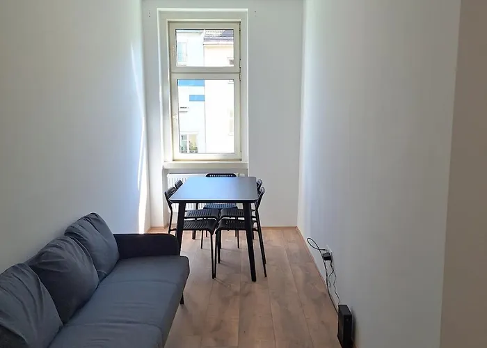 New Spacious Family & Group 27 * Viena