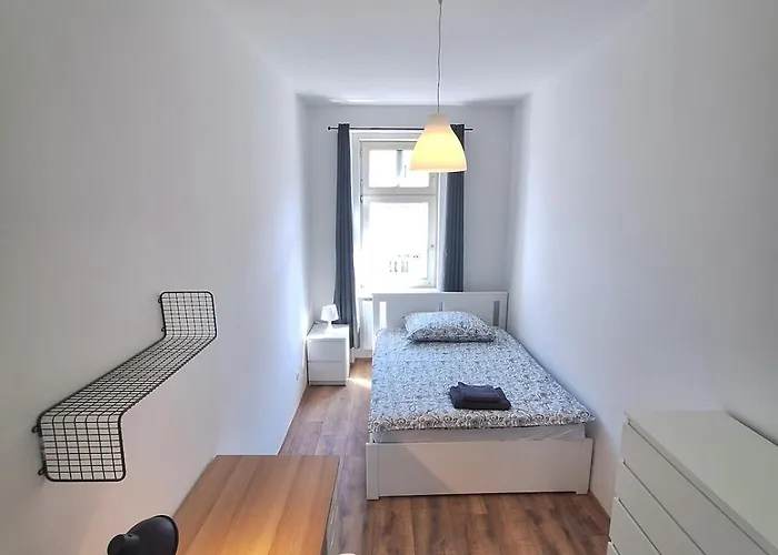 New Spacious Family & Group 27 * Viena