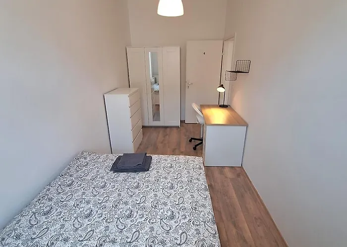 New Spacious Family & Group 27 * Viena